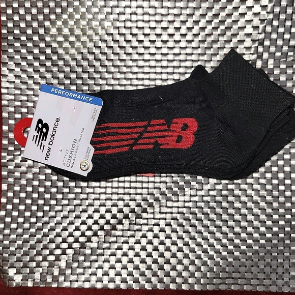 New Balance Other - New balance active cushion socks
